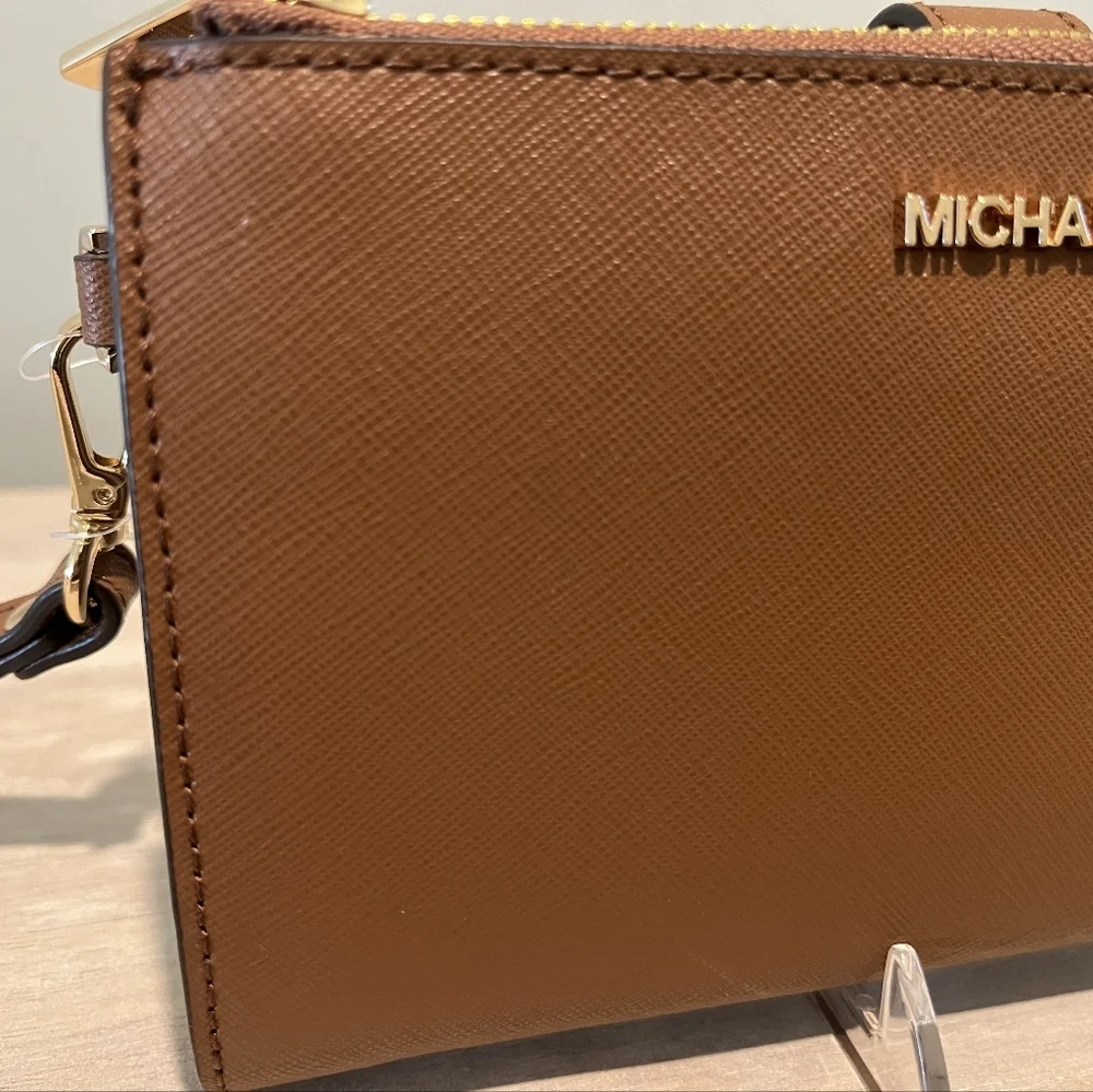 Michael Kors Saffiano Leather Jet Set Double Zip Wristlet New With Tags!